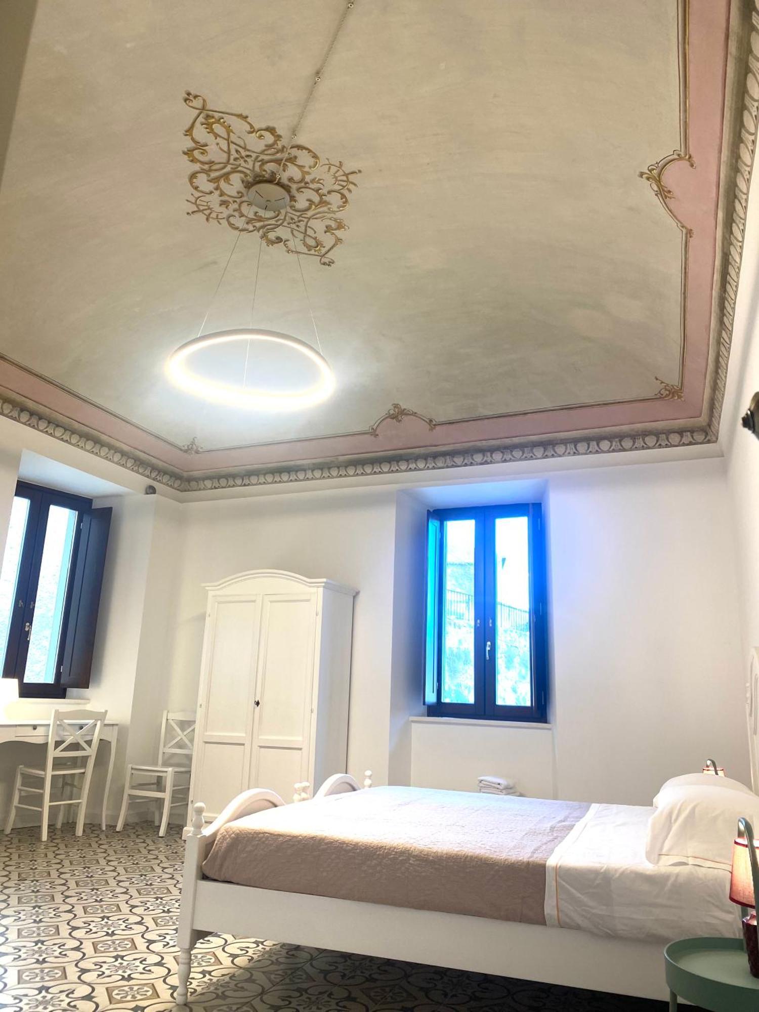 Dimora Dell'Arte Hotel Navelli Екстериор снимка