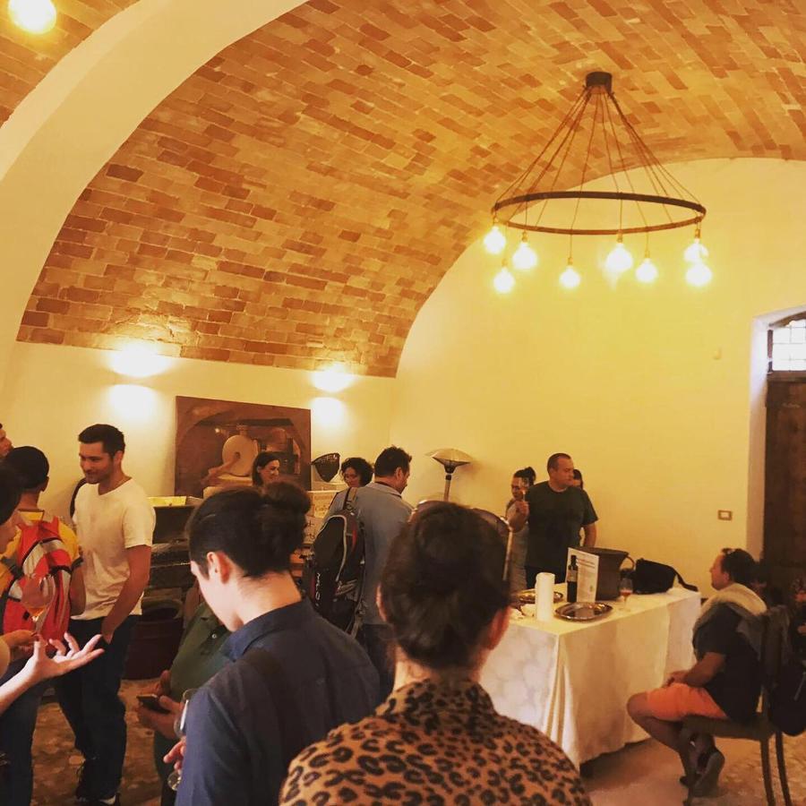 Dimora Dell'Arte Hotel Navelli Екстериор снимка